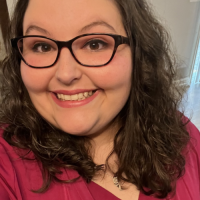 Profile Image of Lindsey Long